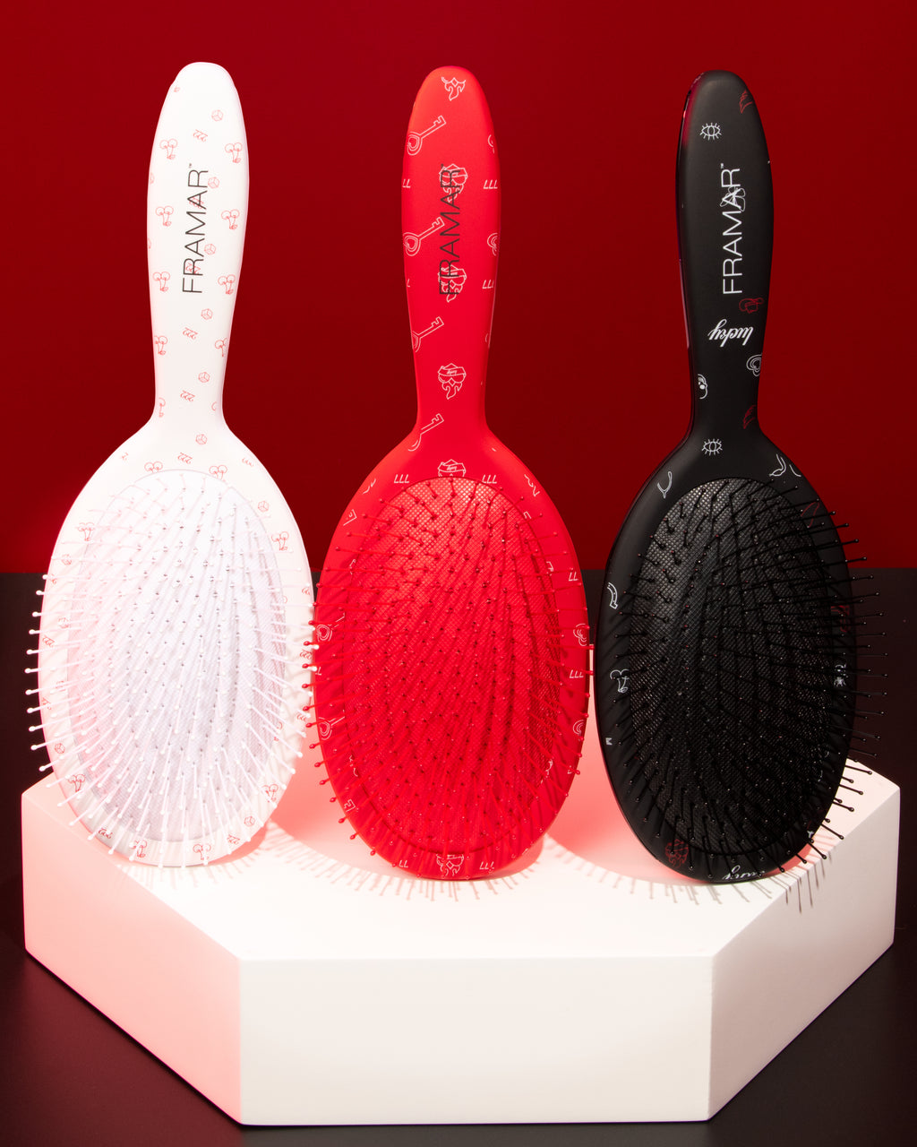 Get Lucky - 9pc Detangle Brush Display